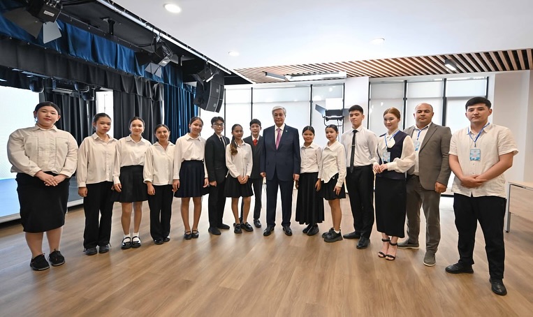 Встреча наших учащихся с Президентом Казахстана Касым-Жомартом Токаевым