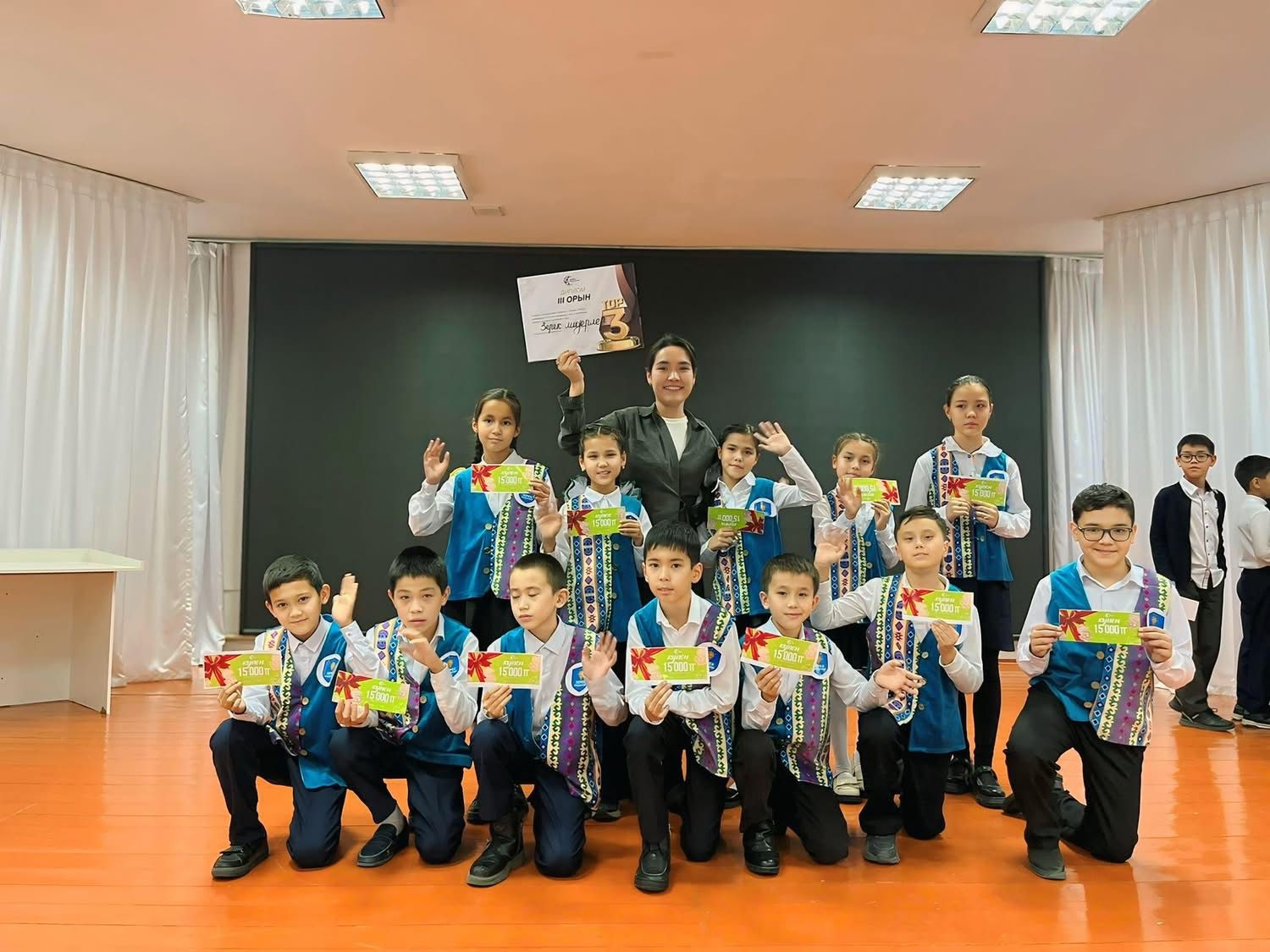 Образовательный центр «Зердели» и школа № 130 организовали олимпиаду по математике «Поколение Зердели» среди учащихся 5-х классов.